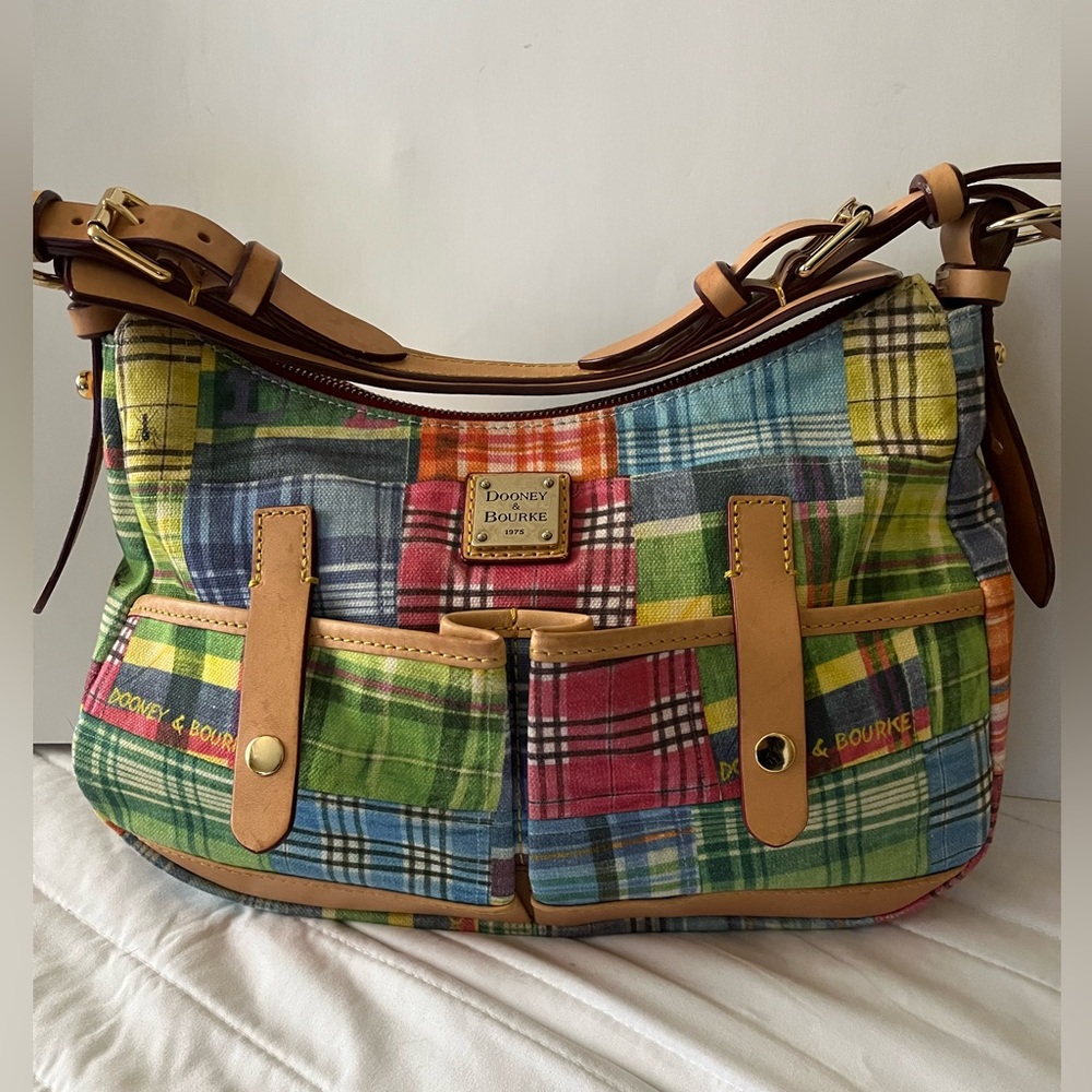 New Dooney and Bourke Punic & Ant Bag
Plaid